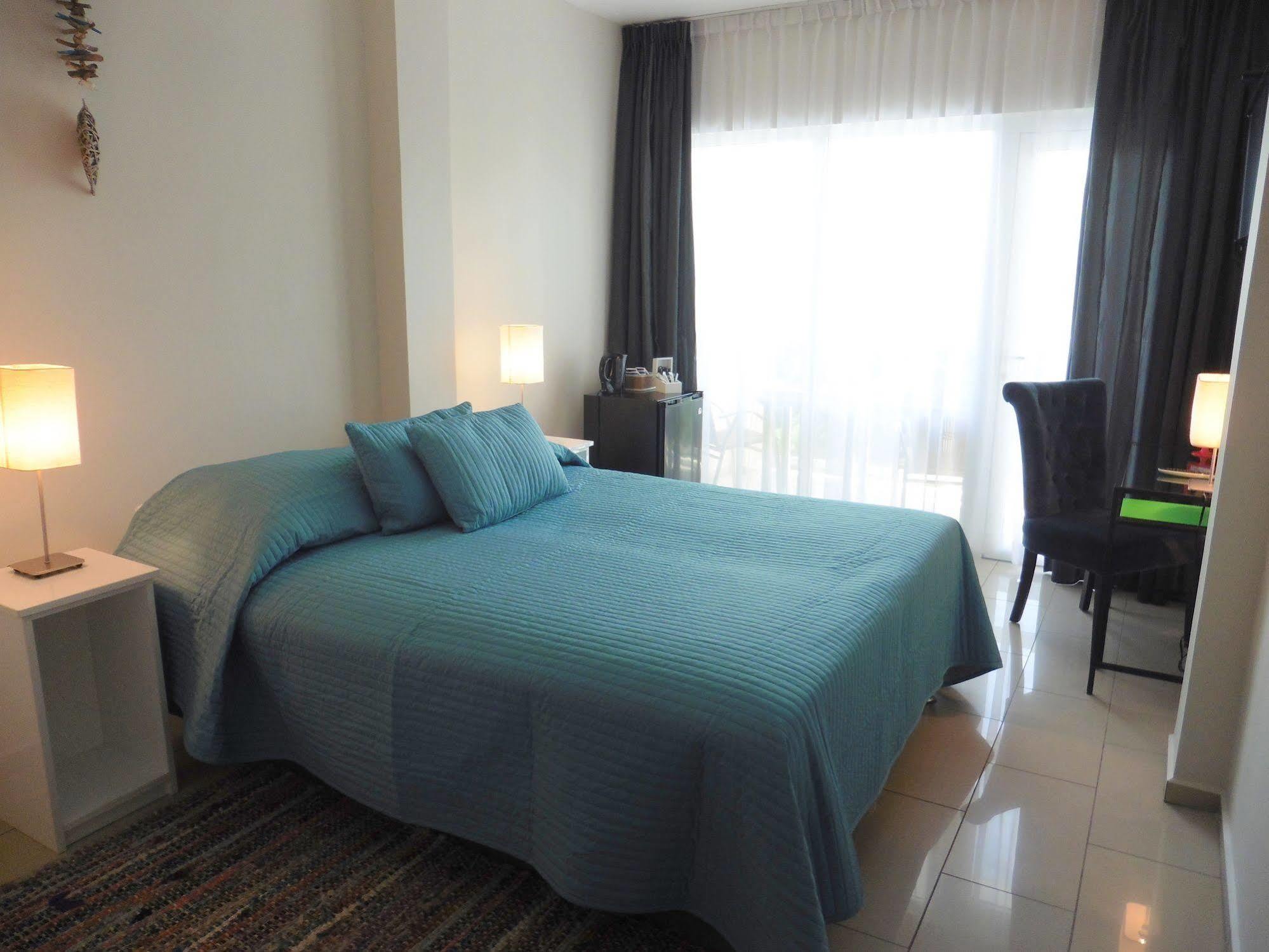 The Downtown Hotel Bonaire Playa Eksteriør billede